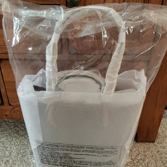 Michael Kors large Kelli tote, bag NWT - Picture 4 of 11